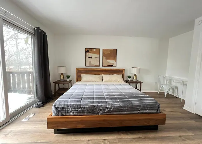 Letitia Heights !E Spacious And Quiet Private Bedroom With Private Bathroom