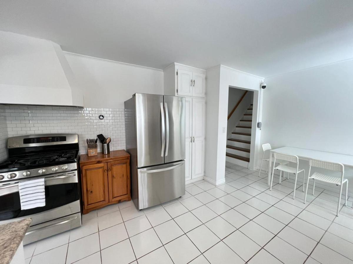 Letitia Heights !e Spacious And Quiet Private Bedroom With Private Bathroom * Barrie